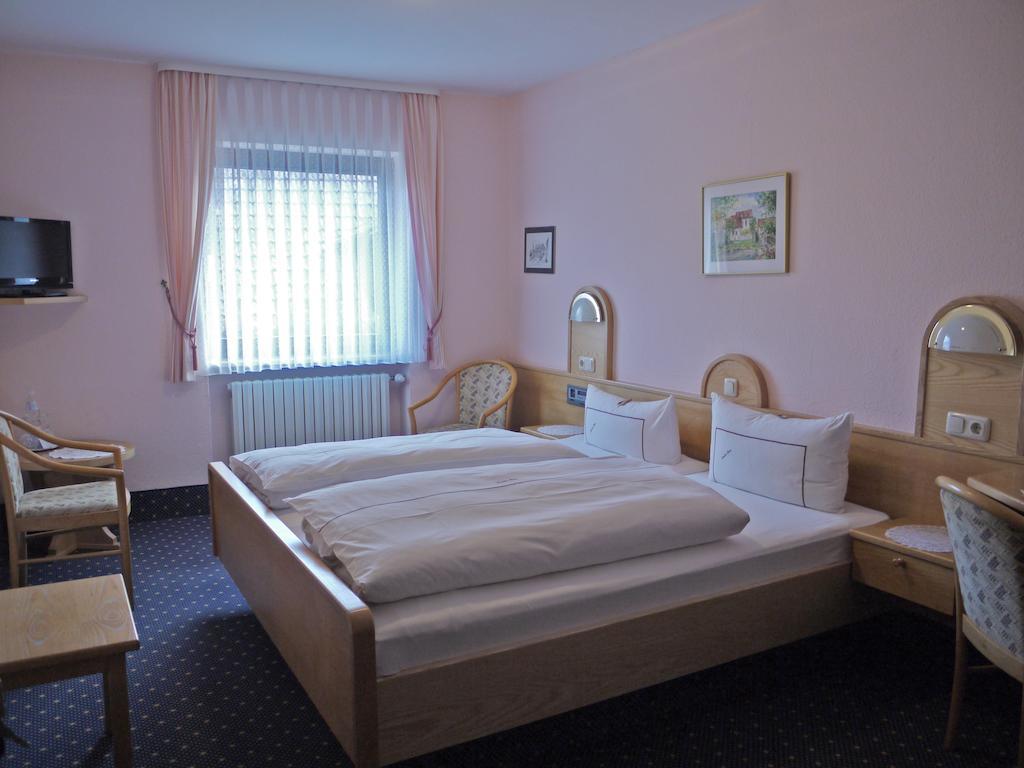 Hotel Ebner Bad Konigshofen Ruang foto