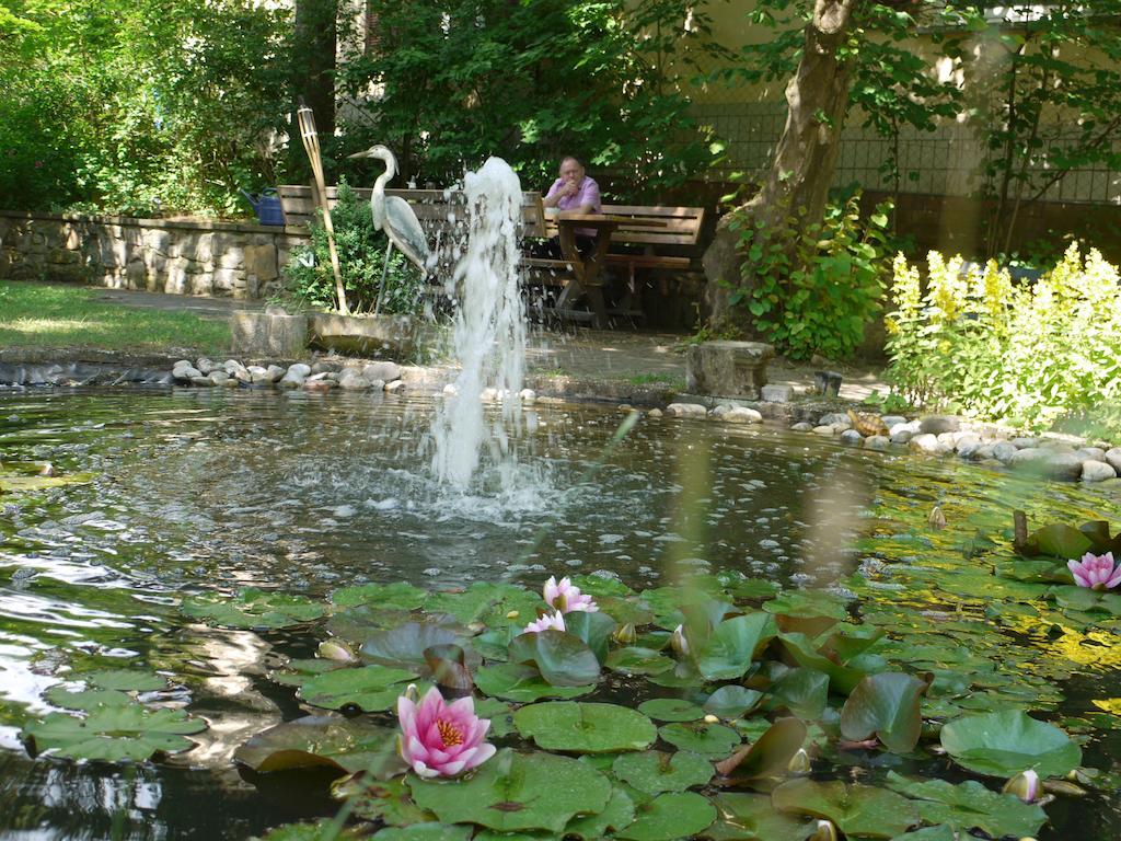 Hotel Ebner Bad Konigshofen Bagian luar foto