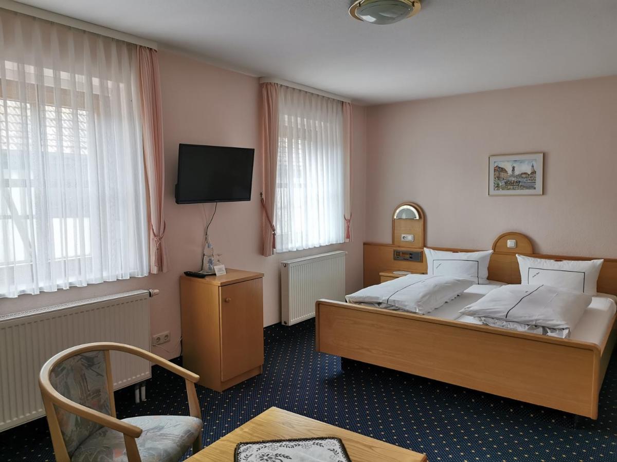 Hotel Ebner Bad Konigshofen Bagian luar foto